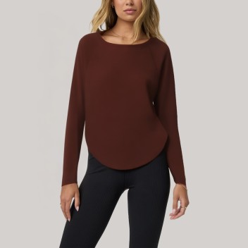 Comfortable and breathable women's long-sleeved base layer