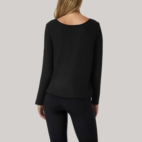 Black round neck women's long-sleeved base layer