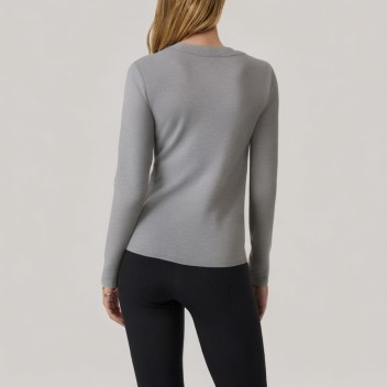 Fashionable fitted waist women's base layer top