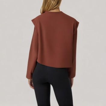 Elegant and loose-fitting women's base layer top