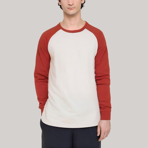 Color-blocked crew neck men's base layer shirt