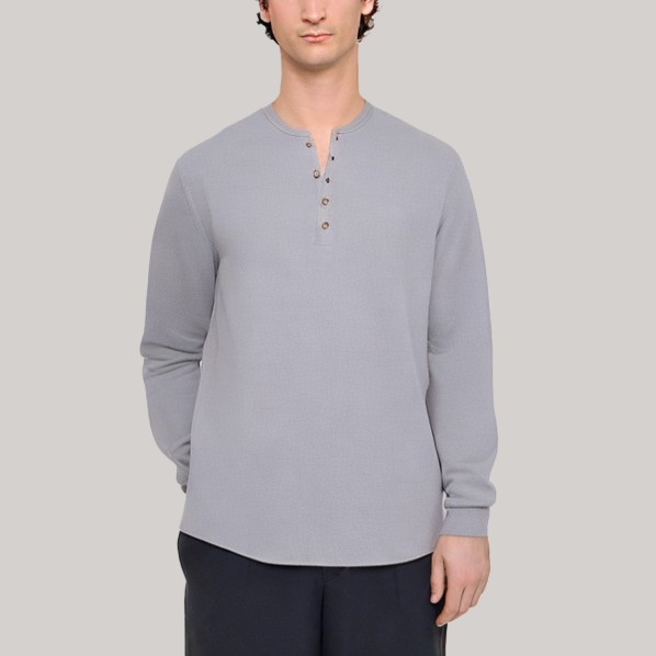 Plain knit four-button men's base layer shirt