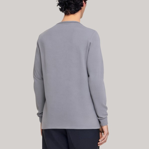 Plain knit four-button men's base layer shirt