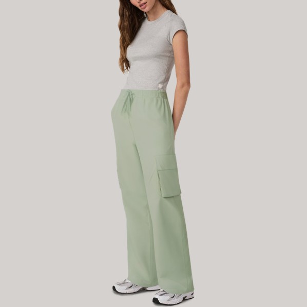 Green outdoor straight leg women's sports pants