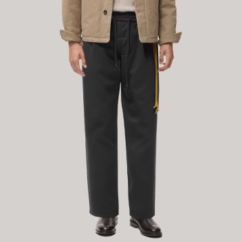 Lightweight black slim fit men's windproof pants