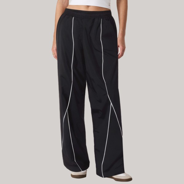 Black elastic waist nylon women's windproof pants